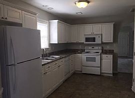 189 Hayesbury Ct, Pelham, Al 35124 in Pelham, AL (Photo 6 of 11)