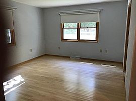 625 Cloute St, Fort Atkinson, Wi 53538 in Fort Atkinson, WI (Photo 3 of 6)