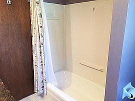 S87w27810 Hidden Lakes Dr, Mukwonago, Wi 53149 in Mukwonago, WI (Photo 4 of 12)