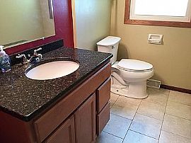 S87w27810 Hidden Lakes Dr, Mukwonago, Wi 53149 in Mukwonago, WI (Photo 7 of 12)