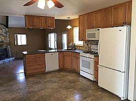 S87w27810 Hidden Lakes Dr, Mukwonago, Wi 53149 in Mukwonago, WI (Photo 8 of 12)