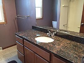 S87w27810 Hidden Lakes Dr, Mukwonago, Wi 53149 in Mukwonago, WI (Photo 9 of 12)