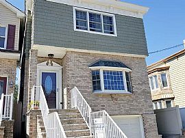 16 E 44th St, Bayonne, Nj 07002 in Bayonne, NJ