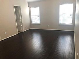 2010 Mickle Creek Dr, Houston, in Houston, TX (Photo 4 of 4)