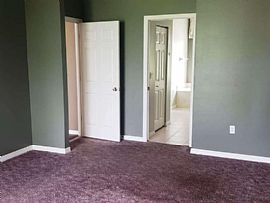 4510 33rd Ct E, Bradenton in Bradenton, FL (Photo 3 of 4)