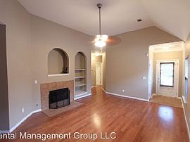 267 Oxmoor Pl, Birmingham, Al 35211 in Birmingham, AL (Photo 4 of 5)