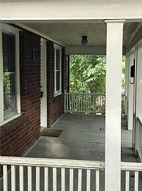  a Gardner'S Heaven! This Adorable 3 Bed 2 Bath House Has in Asheville, NC (Photo 3 of 3)