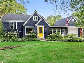 1320 59th St, Downers Grove in Downers Grove, IL