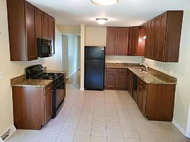 701 Sunbury Rd, South Elgin in South Elgin, IL (Photo 2 of 4)