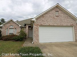 165 Oak Leaf Cir, Pell City, Al 35125 in Pell City, AL