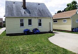 Charming  in Parma, OH