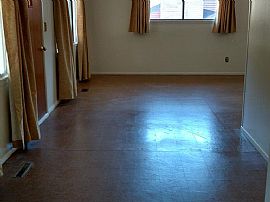 4 Bd/ 2 Ba/ 1,500 Sqft in Marquette, MI (Photo 7 of 11)