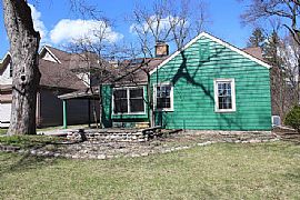 3 Bd. 2.5 Ba. 1,400 Sqft in Homewood, IL