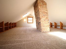 3 Bd. 2.5 Ba. 1,400 Sqft in Homewood, IL (Photo 10 of 12)