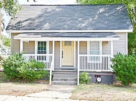 Completely Renovated 1910 Mill Home with 2 Bedrooms and 1.5 Bat in Fountain Inn, SC