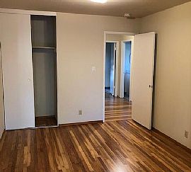 985 San Ramon Ct, Mountain View in Mountain View, CA (Photo 3 of 5)