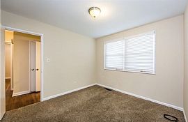 Completely Renovated 3beds and 2baths  in Charlotte, NC (Photo 12 of 12)