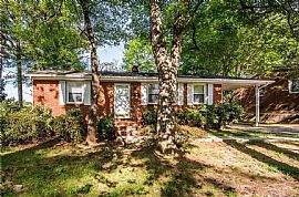 Completely Renovated 3beds and 2baths  in Charlotte, NC (Photo 2 of 12)