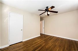 Completely Renovated 3beds and 2baths  in Charlotte, NC (Photo 4 of 12)