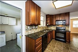Completely Renovated 3beds and 2baths  in Charlotte, NC (Photo 9 of 12)