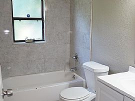 1220 Robert King High Dr, Lakeland, Fl 33805 in Lakeland, FL (Photo 10 of 10)