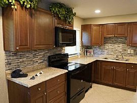 1220 Robert King High Dr, Lakeland, Fl 33805 in Lakeland, FL (Photo 3 of 10)