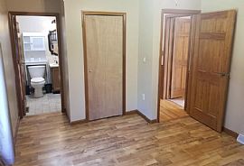 A 2 Bedroom Home Apartment with One Bathroom in Albany, NY (Photo 11 of 12)