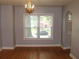 1566 Upland Rd, Huntington, Wv 25701 in Huntington, WV (Photo 4 of 6)