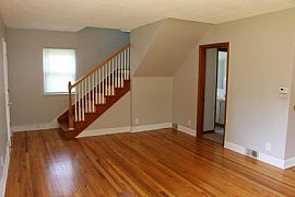 2324 60th St, Des Moines, Ia 50322  Spacious and Wonderful Place in Des Moines, IA (Photo 3 of 8)