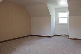 2324 60th St, Des Moines, Ia 50322  Spacious and Wonderful Place in Des Moines, IA (Photo 5 of 8)