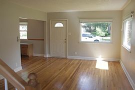 2324 60th St, Des Moines, Ia 50322  Spacious and Wonderful Place in Des Moines, IA (Photo 6 of 8)