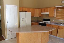 Spacious 3 Beds, 2.5 Baths, 2 Story, 2050 Sq.Ft., Cherry Creek  in Aurora, CO (Photo 5 of 12)