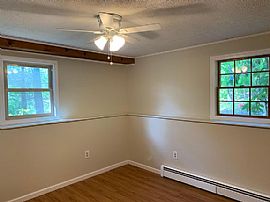 268 W Woods Rd, Hamden in Hamden, CT (Photo 4 of 5)