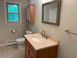 268 W Woods Rd, Hamden in Hamden, CT (Photo 5 of 5)