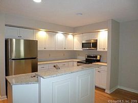 22 Paisley Ln, Fairfield in Fairfield, CT (Photo 2 of 6)