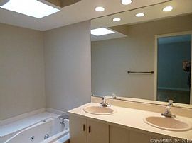 22 Paisley Ln, Fairfield in Fairfield, CT (Photo 3 of 6)