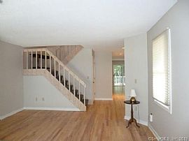 22 Paisley Ln, Fairfield in Fairfield, CT (Photo 6 of 6)