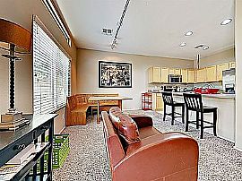 440 S Val Vista Dr Unit 22, Mesa, Az 85204 in Mesa, AZ