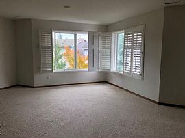 17020 Se 183rd Pl, Renton in Renton, WA (Photo 4 of 4)