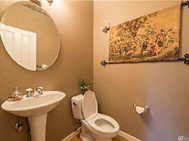 12216 Ne 103rd Ln, Kirkland, in Kirkland, WA (Photo 6 of 6)