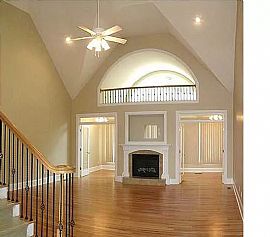 Charming 4 Bedrooom Home in Chattanooga, TN (Photo 2 of 10)