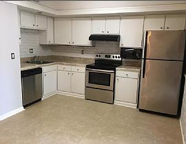 Charming 3 Bedroom Home in Germantown, TN (Photo 4 of 10)