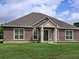 1009 Dominik Dr, College Station in College Station, TX