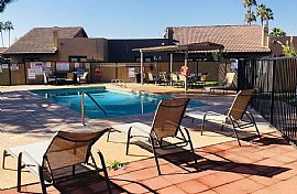 2422 W Earll Dr, Phoenix, Az 85015 in Phoenix, AZ