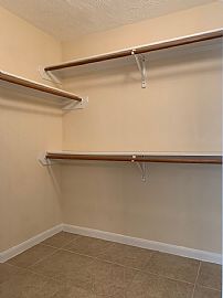 Clean4br 2-1/2 Bath in Houston, TX (Photo 3 of 12)