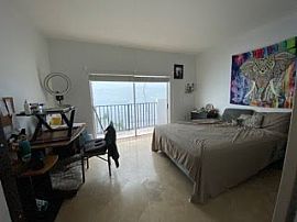 Huge 2/2 Brickell Townhouse in Miami, FL (Photo 4 of 8)