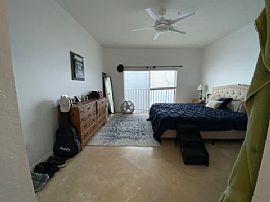 Huge 2/2 Brickell Townhouse in Miami, FL (Photo 6 of 8)