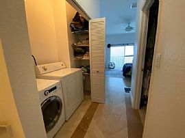 Huge 2/2 Brickell Townhouse in Miami, FL (Photo 7 of 8)