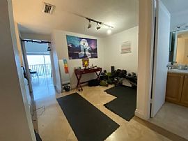 Huge 2/2 Brickell Townhouse in Miami, FL (Photo 8 of 8)