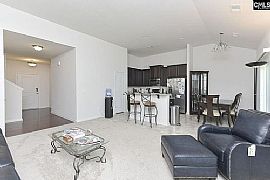 3 Bd. 3 Ba. 1,600 Sqft in Columbia, SC (Photo 6 of 11)